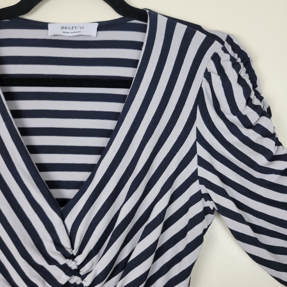 Bailey 44 (Nordstrom) Ruched Blouse - Picture 4 of 10